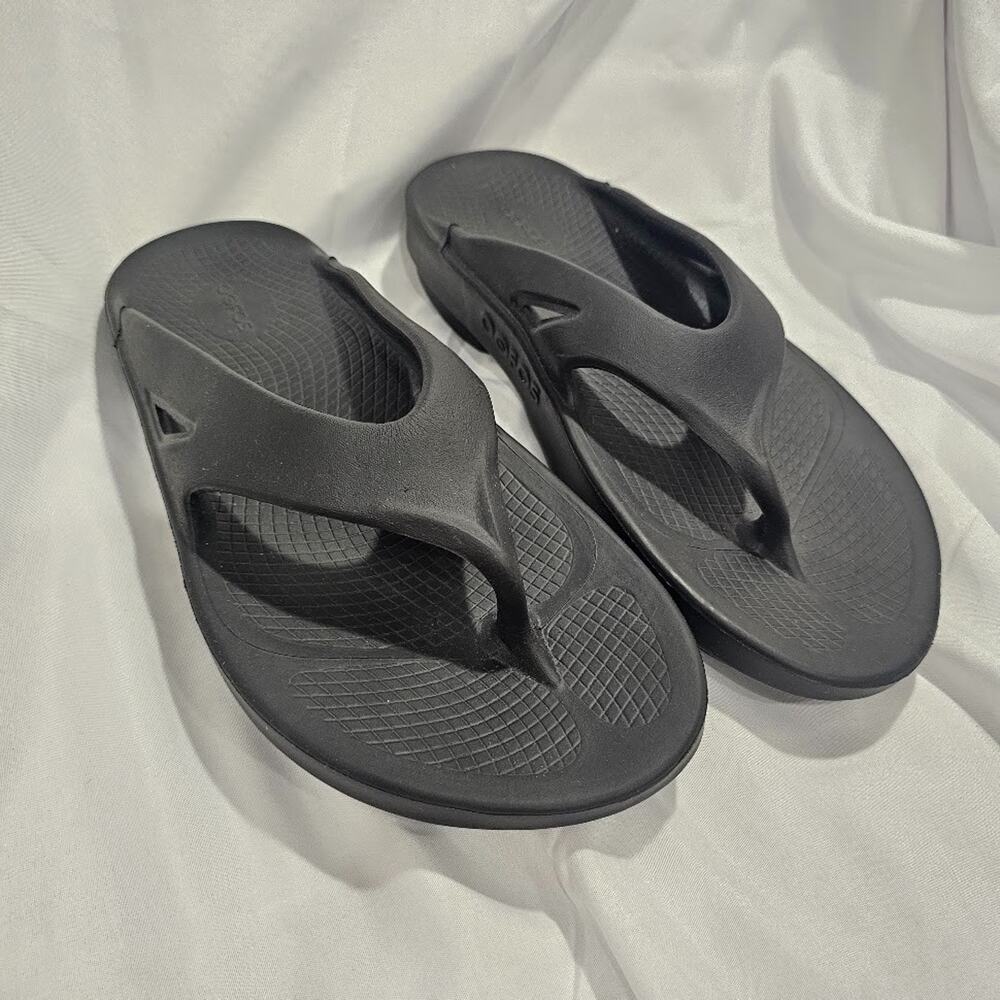 OOFOS Original Recovery Flip Flop Unisex, Black, Sz 11 W13 NWOT